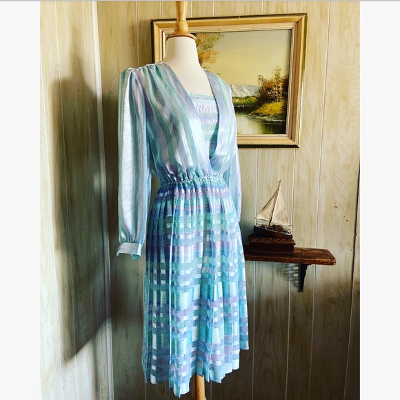 1970’s Pastel Mermaid Dress - Picture 2 of 7